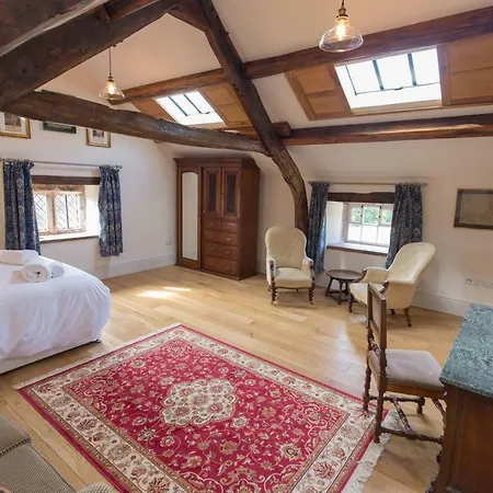 Gasthof Huge Ensuite In Private Wing Of Historic Country House Near Sellafield